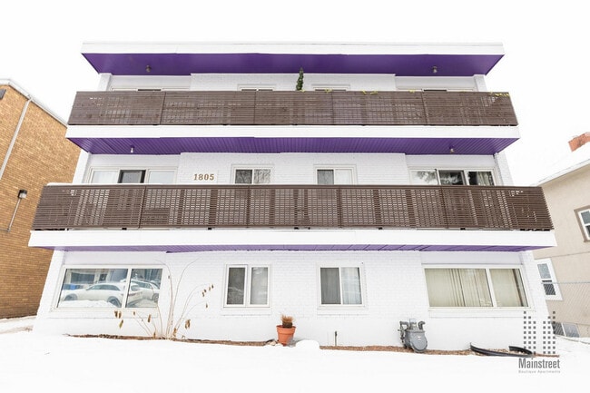 Building Photo - West 17 Apartments