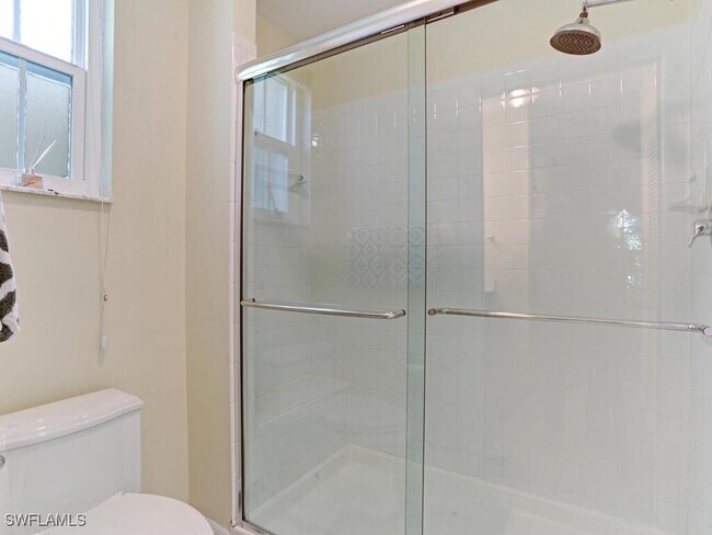 Foto del edificio - 7095 Barrington Cir