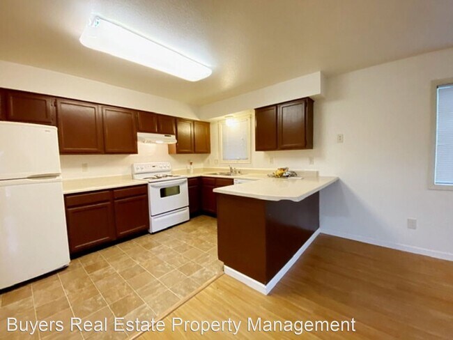Building Photo - 1704 Russian Jack Dr