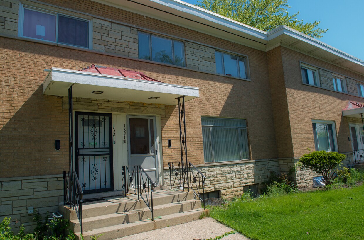 Foto principal - 1321 Pitner Ave