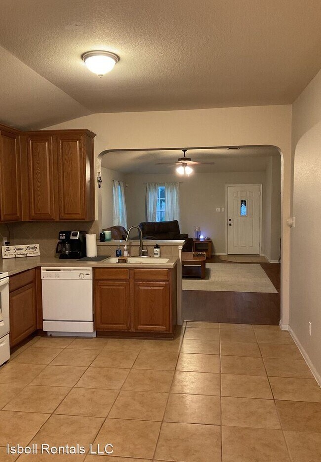 Foto del edificio - 3 br, 2 bath House - 409 Leo Lane