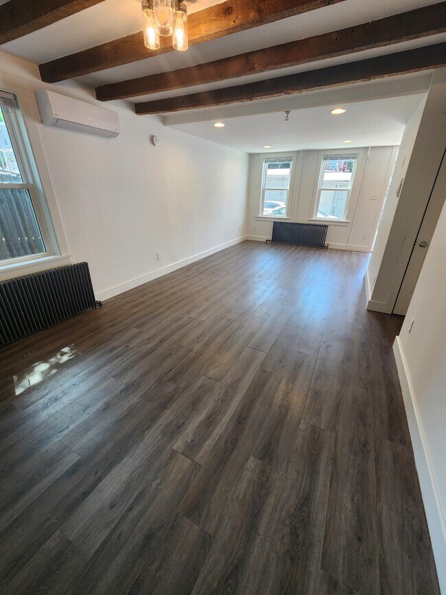 Building Photo - 716 St Joseph St