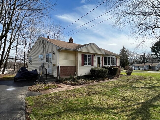 Building Photo - 254 Olney Rd