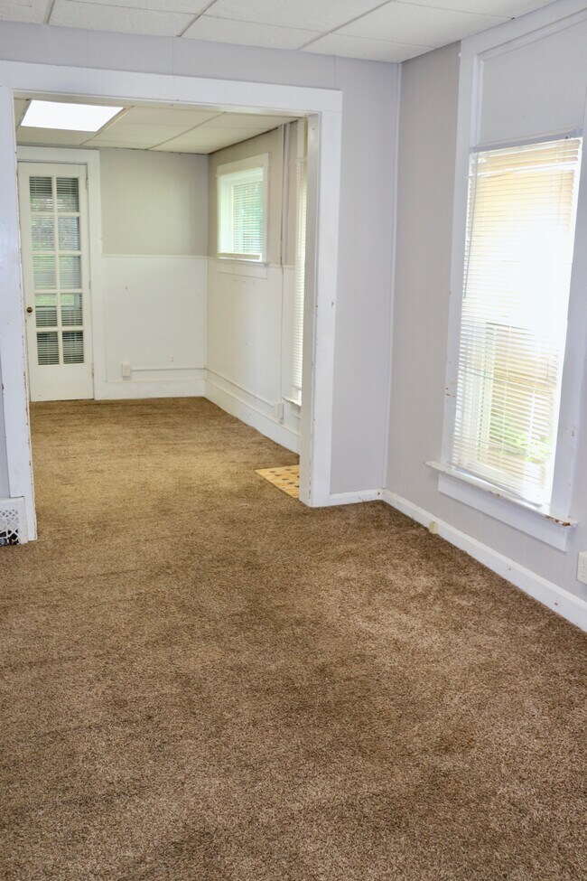 Sala de estar - 331 Center St