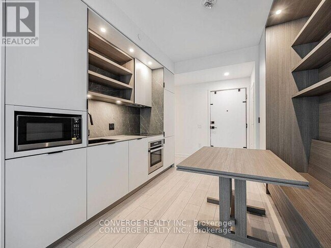 Photo du bâtiment - 55 Charles St E