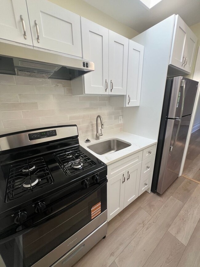Interior Photo - Fourth and Spring