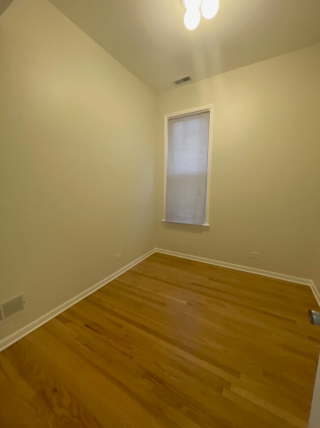 Foto del edificio - 746 W Wrightwood Ave
