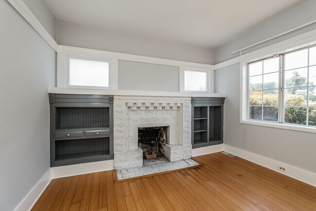 Foto del edificio - Beautiful 1918 Oakland Home!!