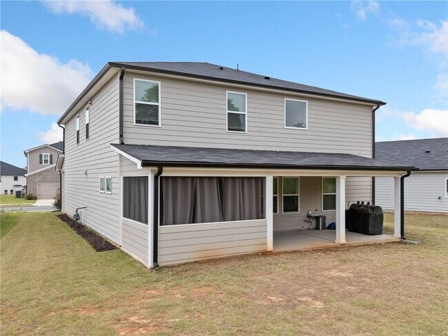 Foto del edificio - 5911 Green Ash Ct