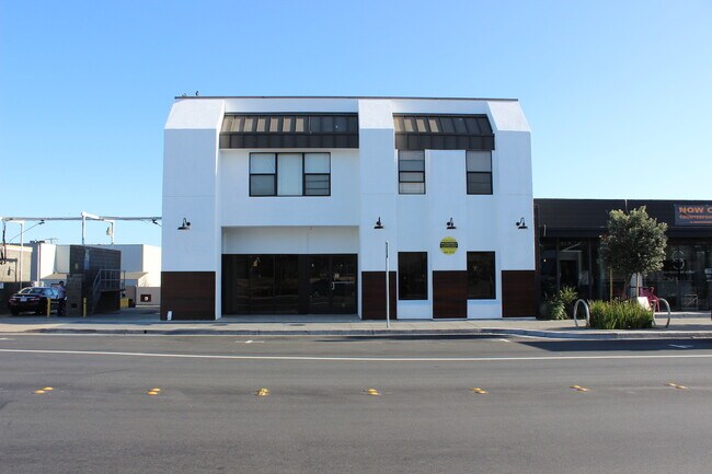 Building Photo - 555 Broadway Ave