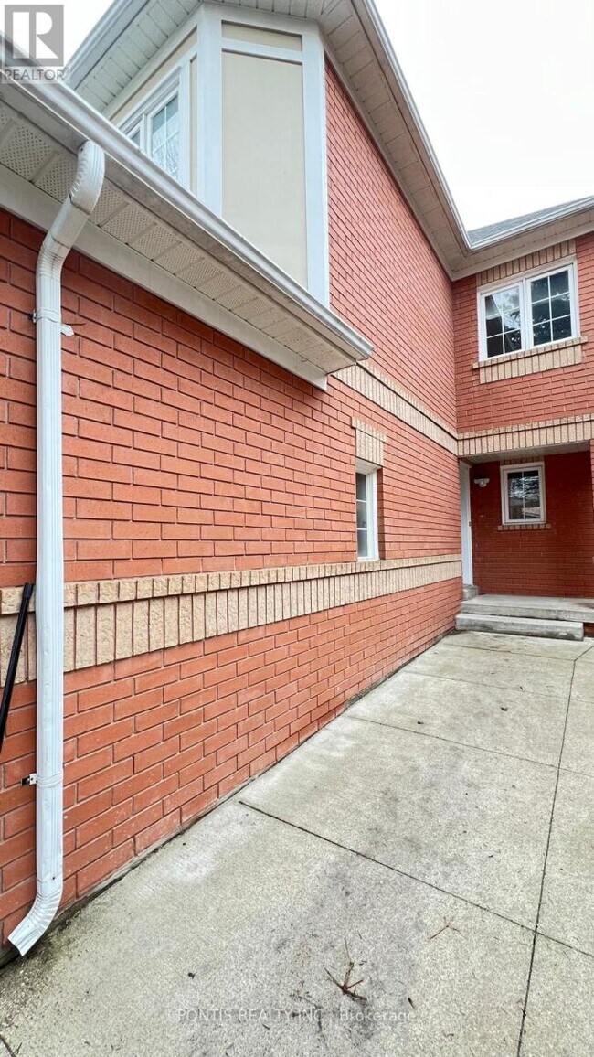 Building Photo - 33 Clover Bloom Rd