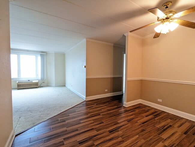 Building Photo - 1 Renaissance Pl
