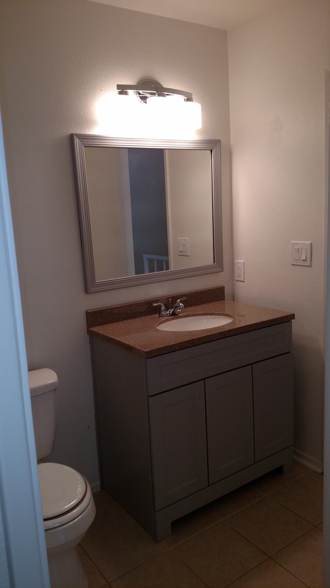 Building Photo - 11311 Tampa Ave