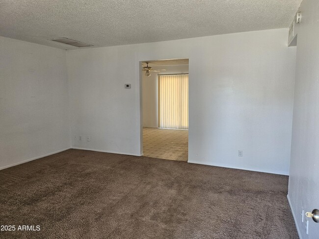 Building Photo - 525 S Rogers