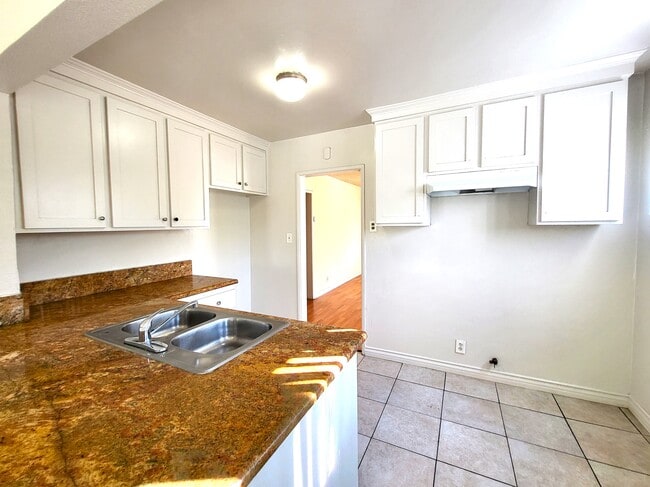 Building Photo - 11307 Highdale St