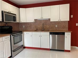 Foto del edificio - 785 105th Ave N