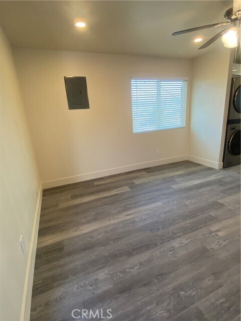 Foto del edificio - 11336 San Juan St