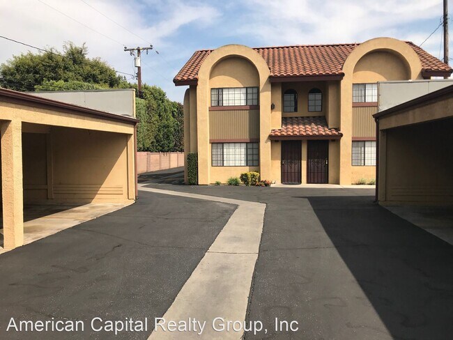Foto del edificio - 12709 Lakewood Blvd