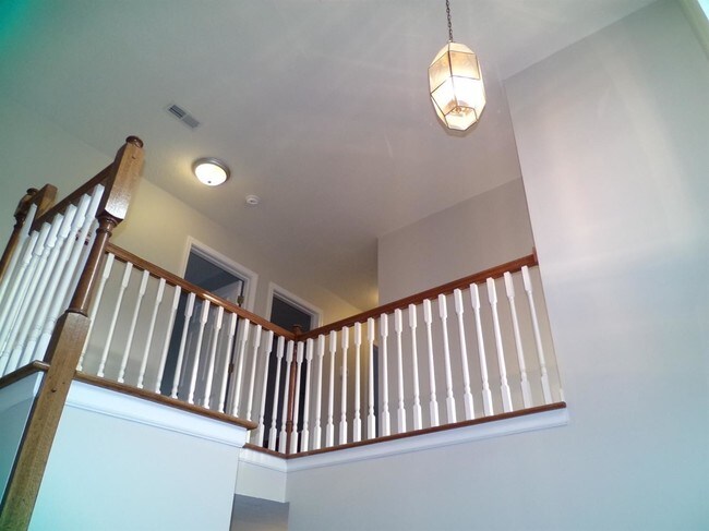 Foto del edificio - 204 Village Dr