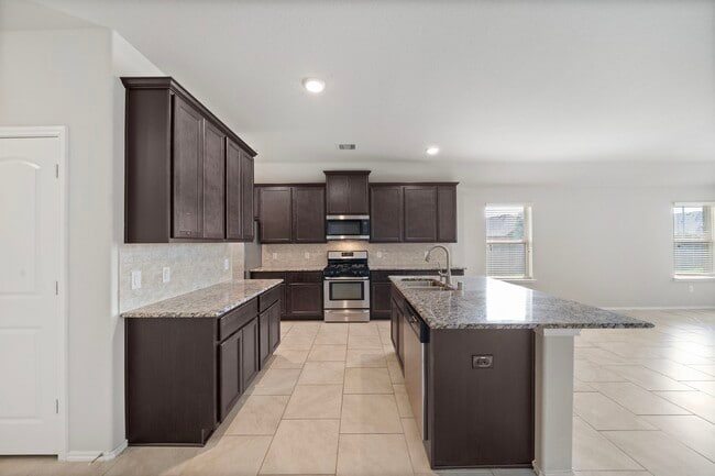 Building Photo - 23703 Giardini Dr