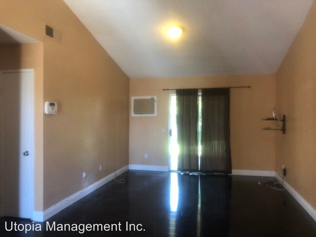 Building Photo - 2 br, 1 bath House - 11701 Vale Vista Dr