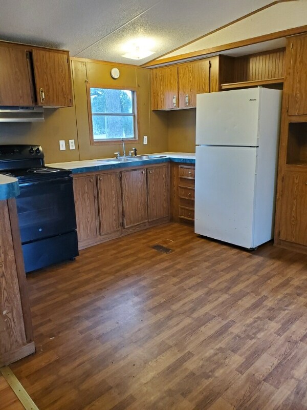 Foto del edificio - 415 Mooney St