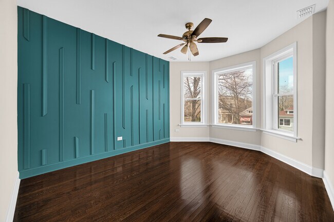 Foto del edificio - 7011 S Prairie Ave