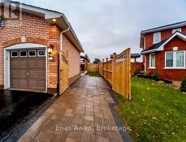 Photo du bâtiment - 113B METCALFE DRIVE