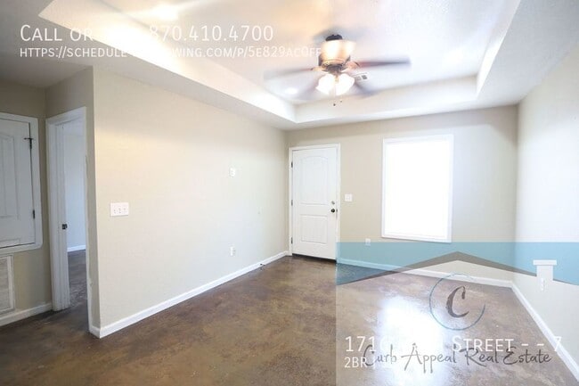 Building Photo - Renovated 2-bed, 1 bath apt all - includes...
