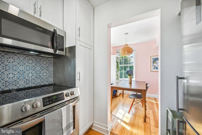 Building Photo - 3660 38th St NW