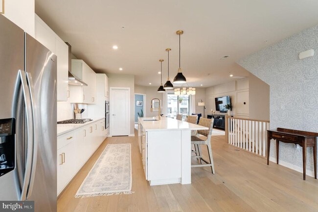 Building Photo - 22405 Claude Moore Dr