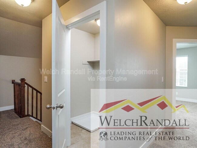 Foto del edificio - 2542 Andover St