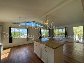 Building Photo - 74-873-873 Hauoli Pl