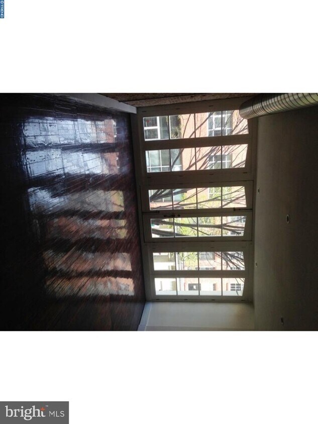 Primary Photo - 126 N 3rd St