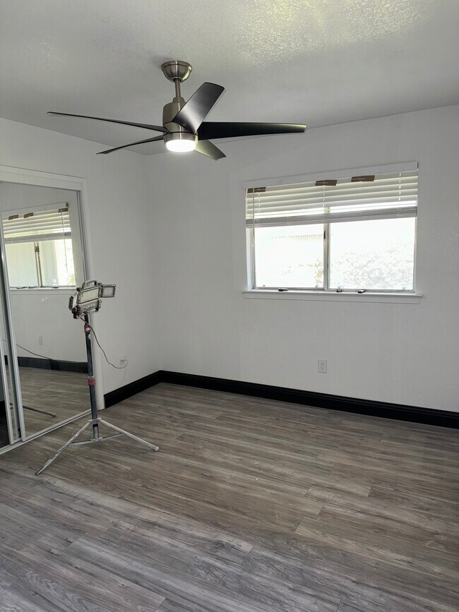 1st Bedroom - 5204 W Holland Ave