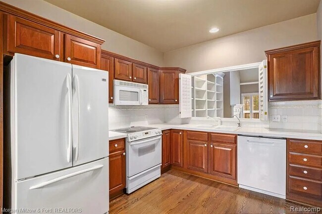 Foto del edificio - 6576 Steeple Ridge