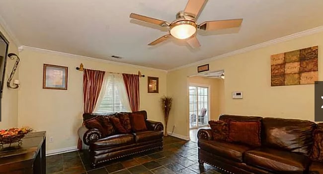 Building Photo - 7 Willow Breeze Ct