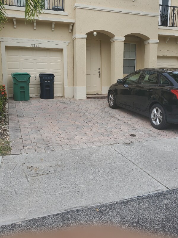 Building Photo - 12819 SW 135th Terrace