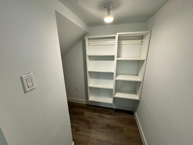 Building Photo - 9361 164A St