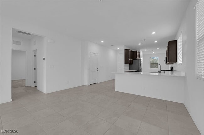 Building Photo - 4293 Nopal Serrano Ave