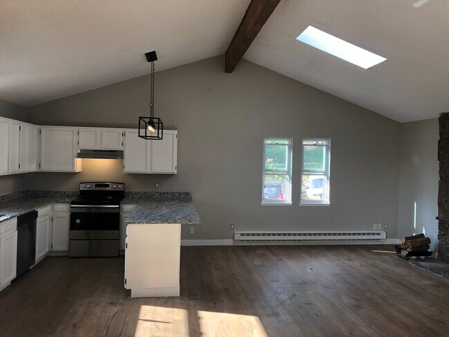 Foto del edificio - 30803 Hilltop Dr