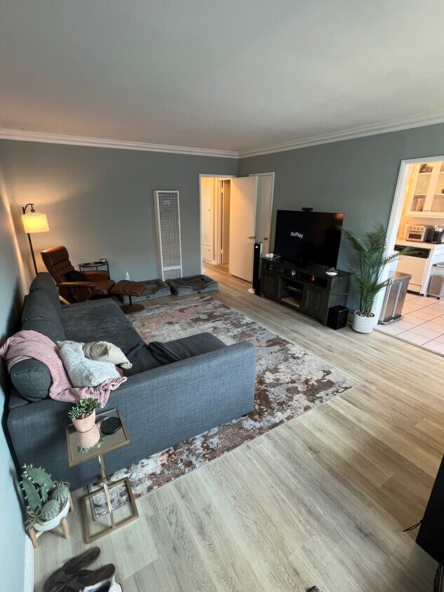 Foto principal - 1128 Highview Ave