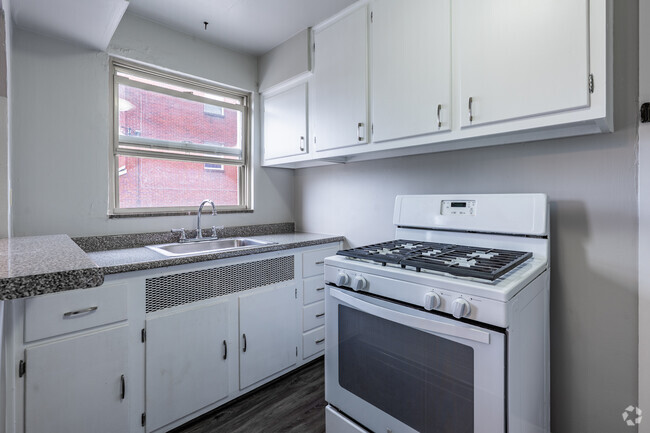 Building Photo - Alvern Gardens Apartments