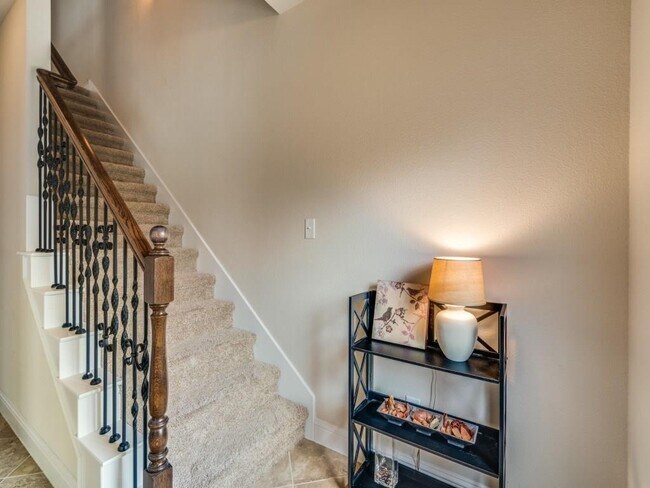 Building Photo - 2500 Rockbrook Dr