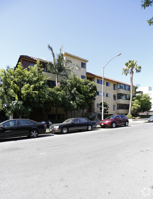 Primary Photo - 3970 Ingraham St