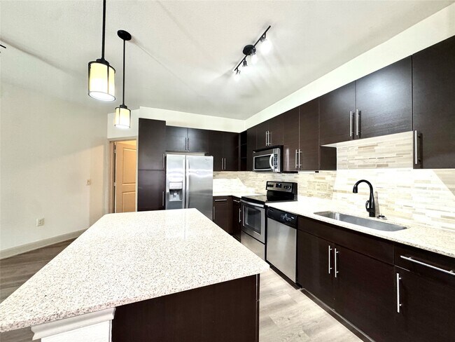 Foto del edificio - 3788 Richmond Ave.