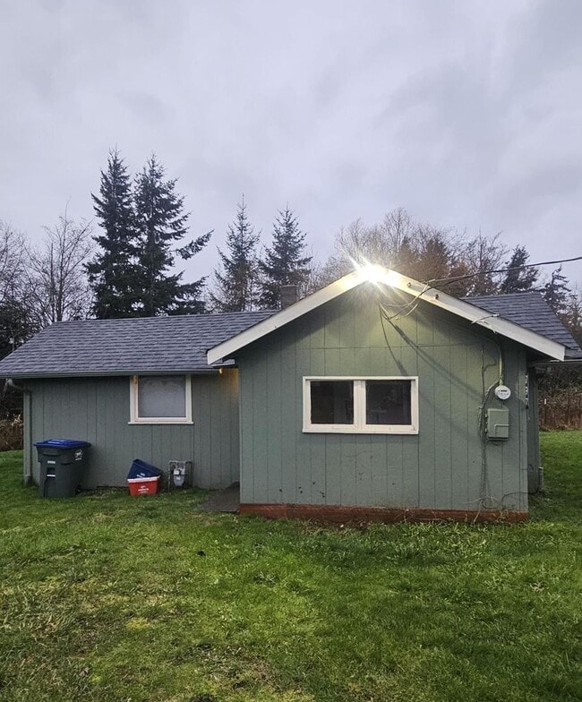 Building Photo - 2 Bedroom Home Located on the Outskirts of Bellingham!