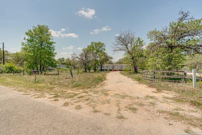 Foto del edificio - 78 Spanish Oak Rd