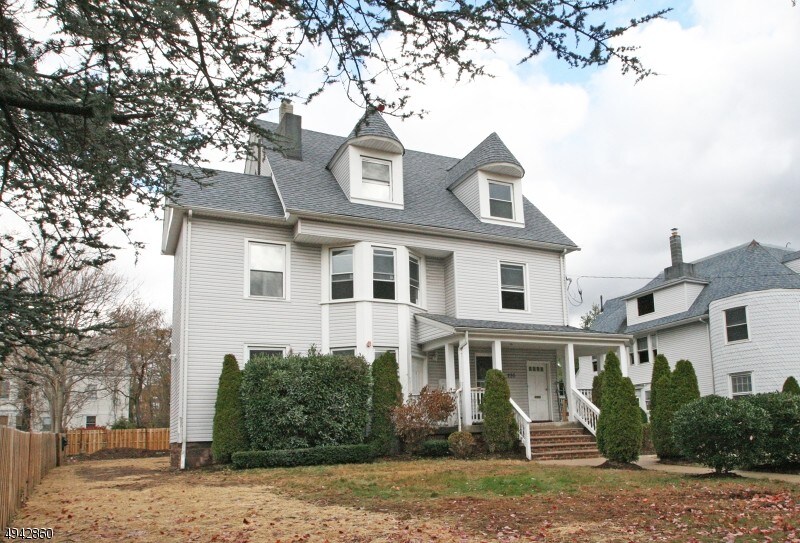 Foto principal - 235 Claremont Ave