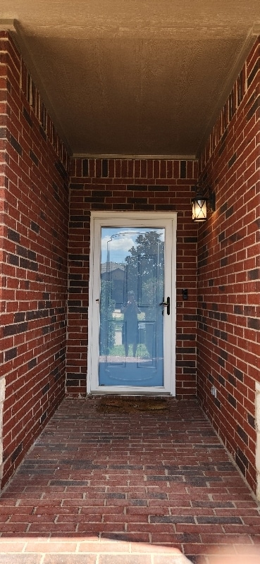 Building Photo - 2233 Cavalry Dr